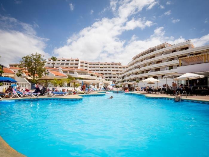 2023 Garden City, Heated Pool! Apartment *